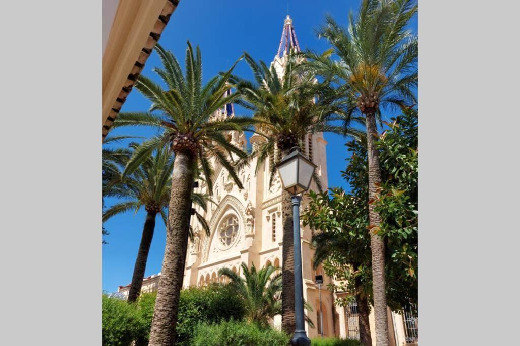 El Alema I. Apartamento De Diseno En Gandia.公寓 外观 照片