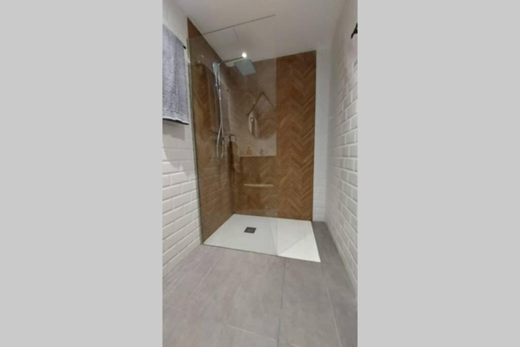 El Alema I. Apartamento De Diseno En Gandia.公寓 外观 照片